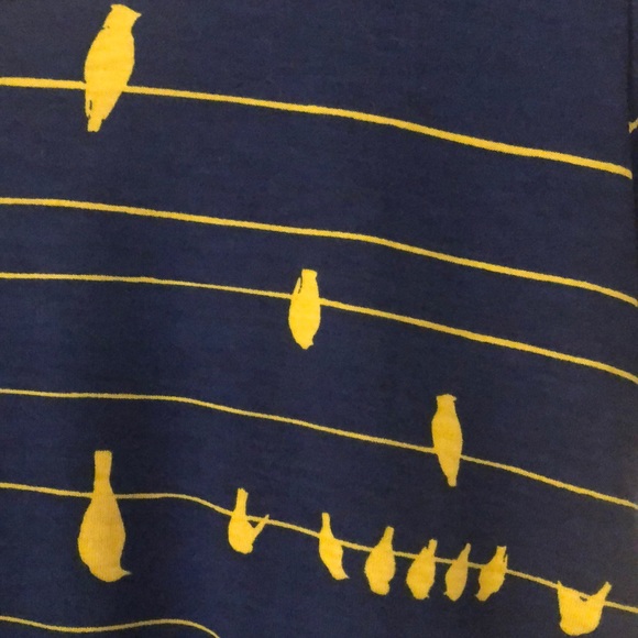 Classic T by LuLaRoe - Picture 2 of 3